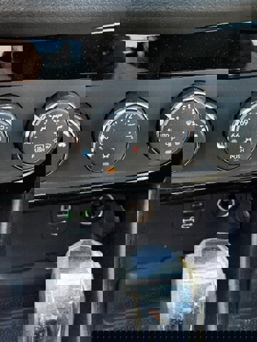 Used 2013 Chrysler 200 Limited w/ Sun/Sound Group image 15