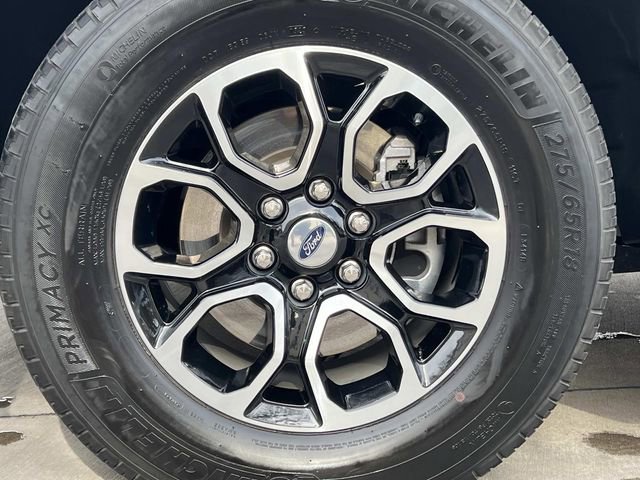 Used 2023 Ford Expedition XLT image 6