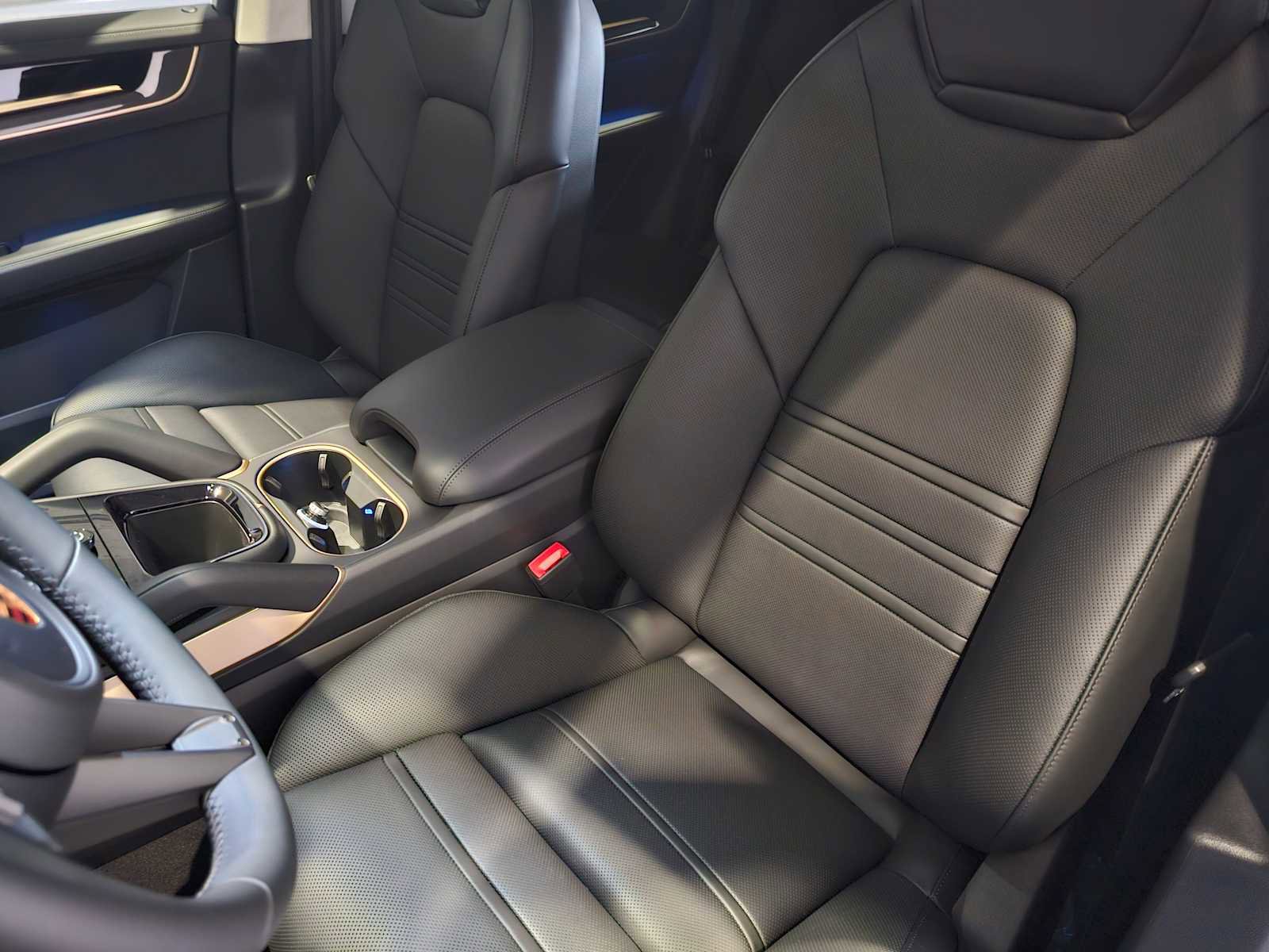 New 2026 Porsche Cayenne Turbo GT image 23