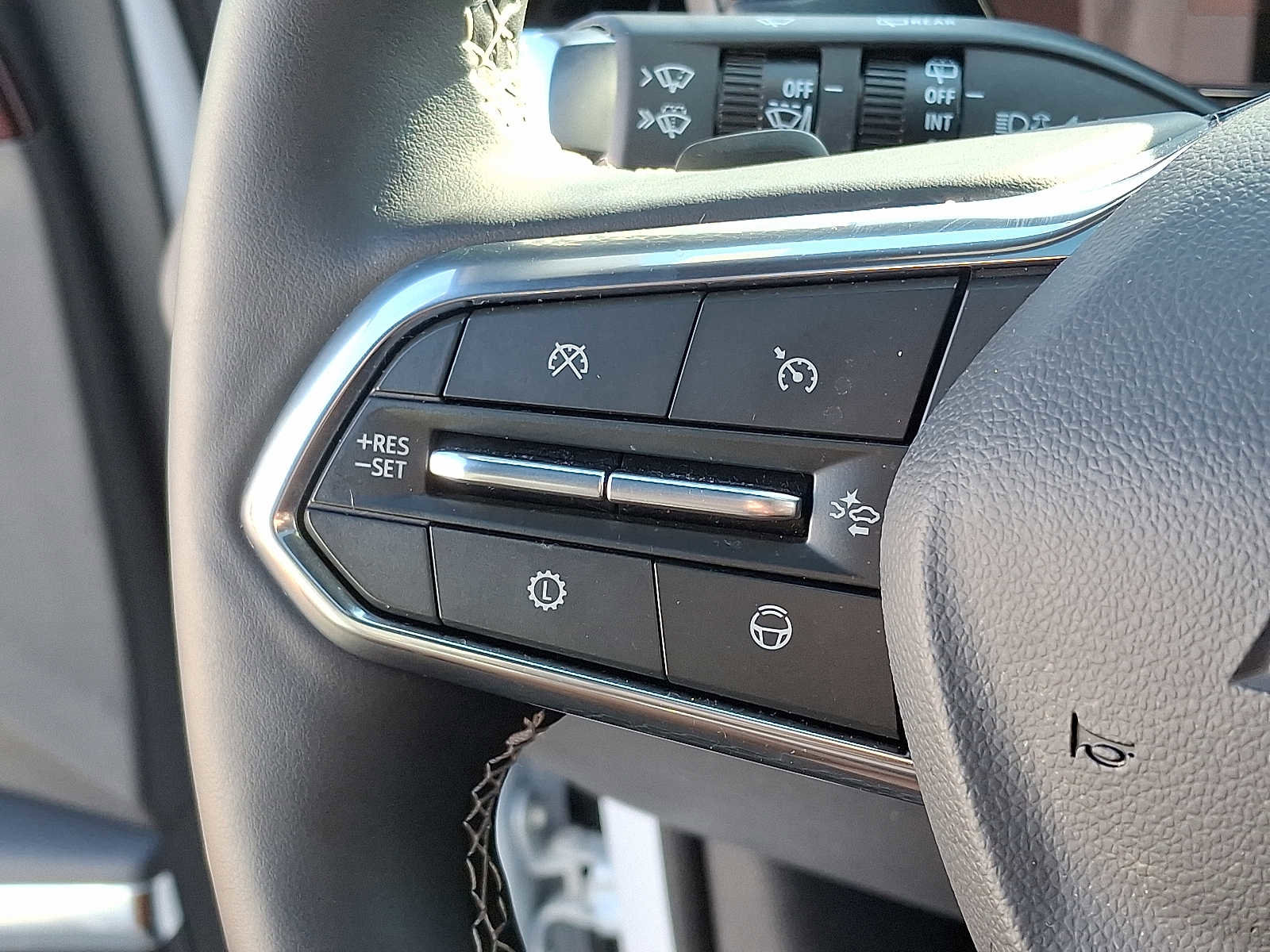 Certified 2025 Chevrolet Traverse Z71 w/ Enhanced Driving Package image 23