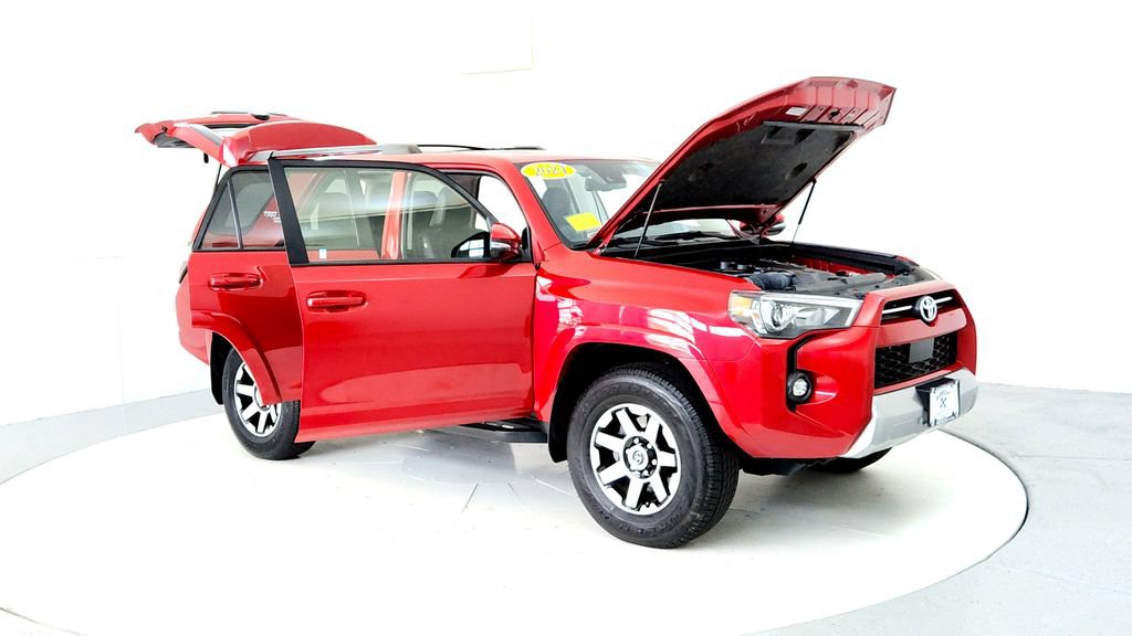 Certified 2024 Toyota 4Runner TRD Off-Road Premium w/ Moonroof Package AWD/4WD image 12