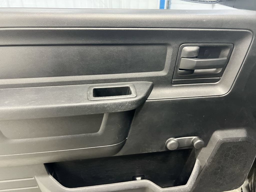 Used 2014 RAM 1500 Express RWD image 19