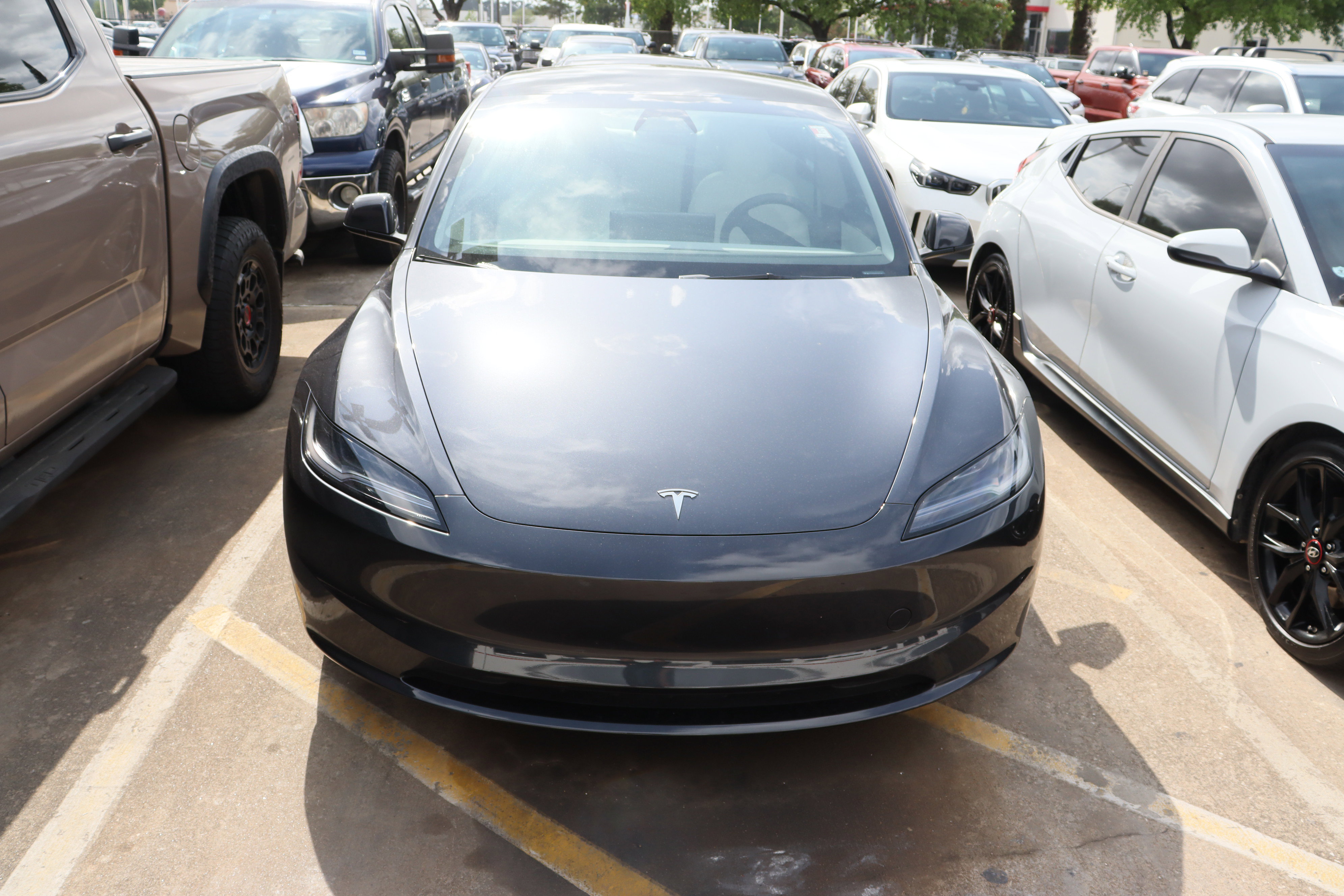 Used 2025 Tesla Model 3 Long Range image 3