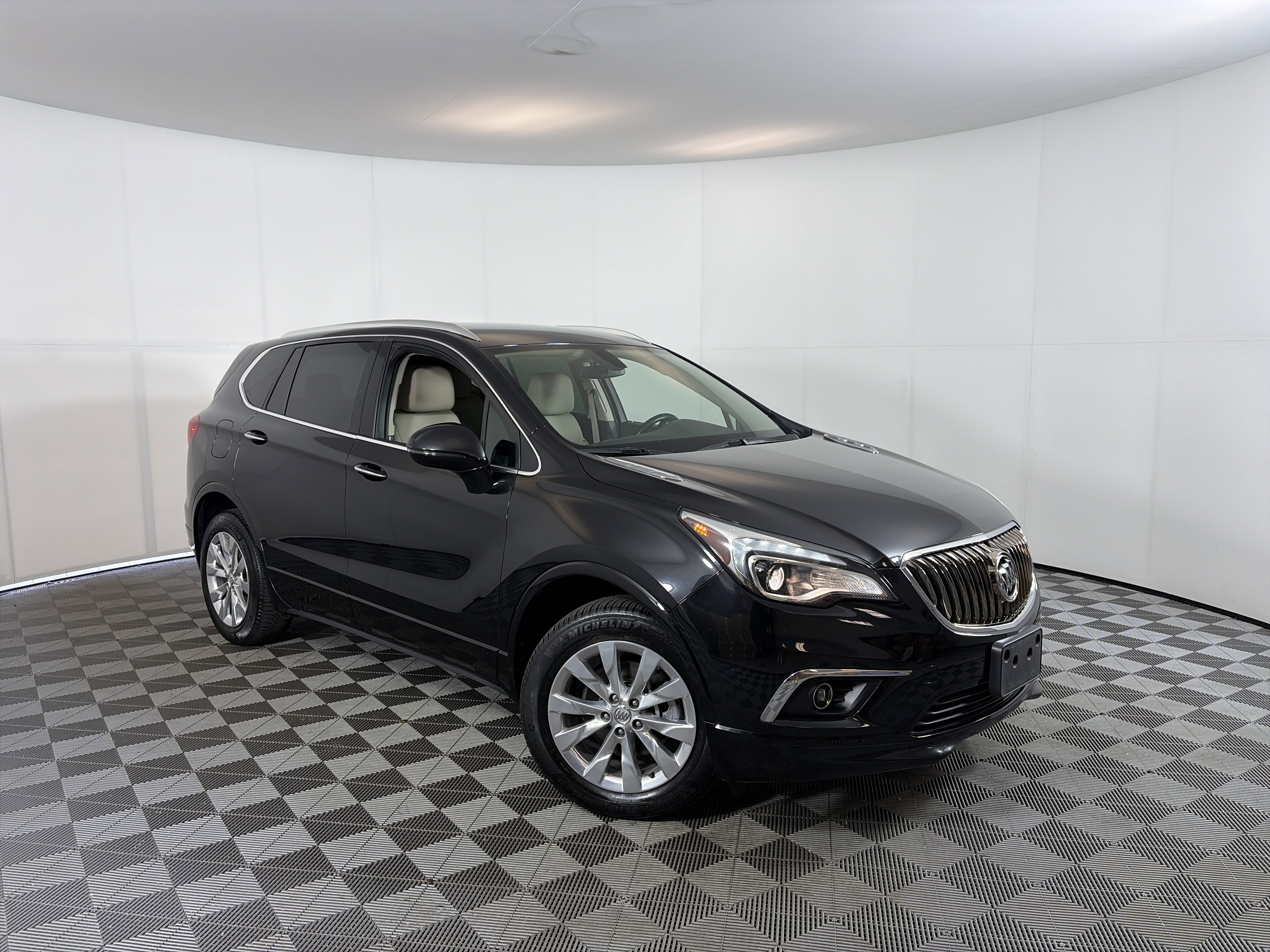 Used 2017 Buick Envision Essence AWD/4WD image 1