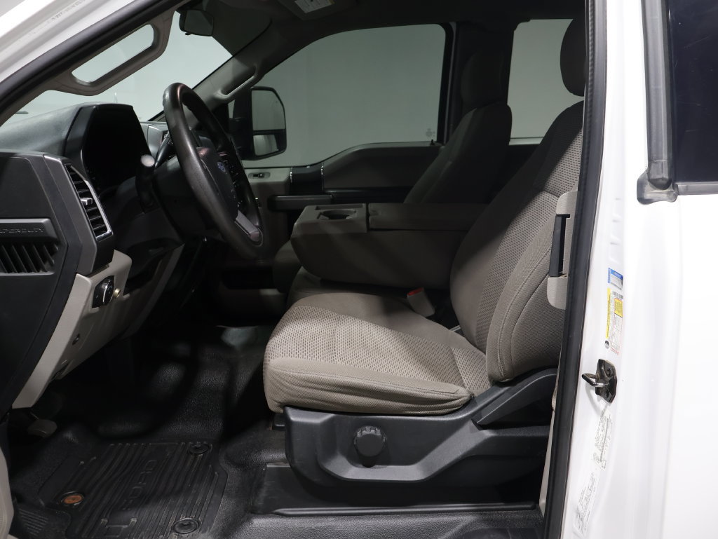 Used 2017 Ford F250 XLT AWD/4WD image 10