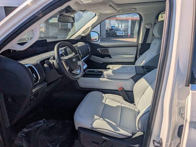 New 2025 Ford Expedition Platinum w/ Platinum Ultimate Package image 14