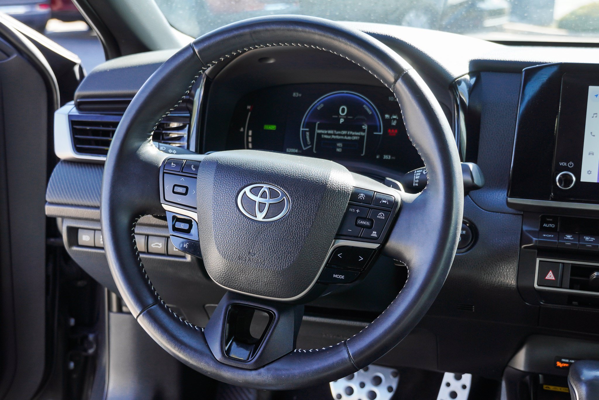 Used 2025 Toyota Camry SE FWD image 31