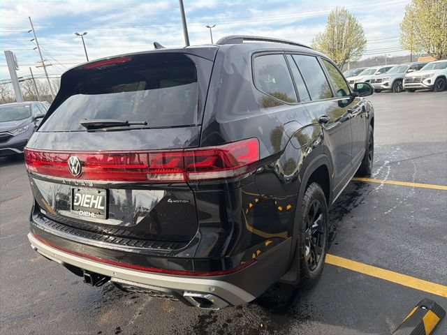 New 2026 Volkswagen Atlas Peak Edition AWD/4WD image 7