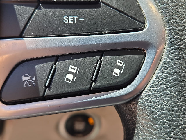 Used 2021 Chrysler Pacifica Touring AWD/4WD image 18