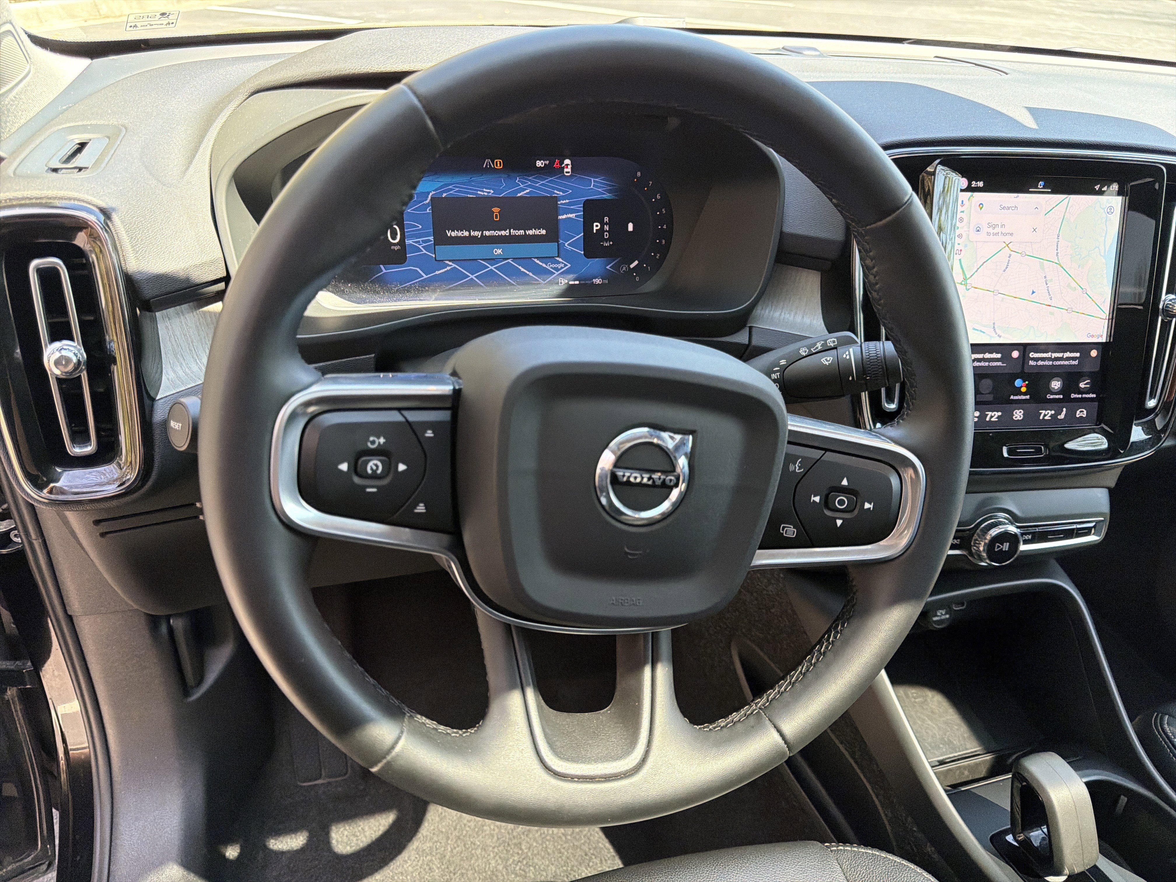 Certified 2025 Volvo XC40 B5 Core image 18
