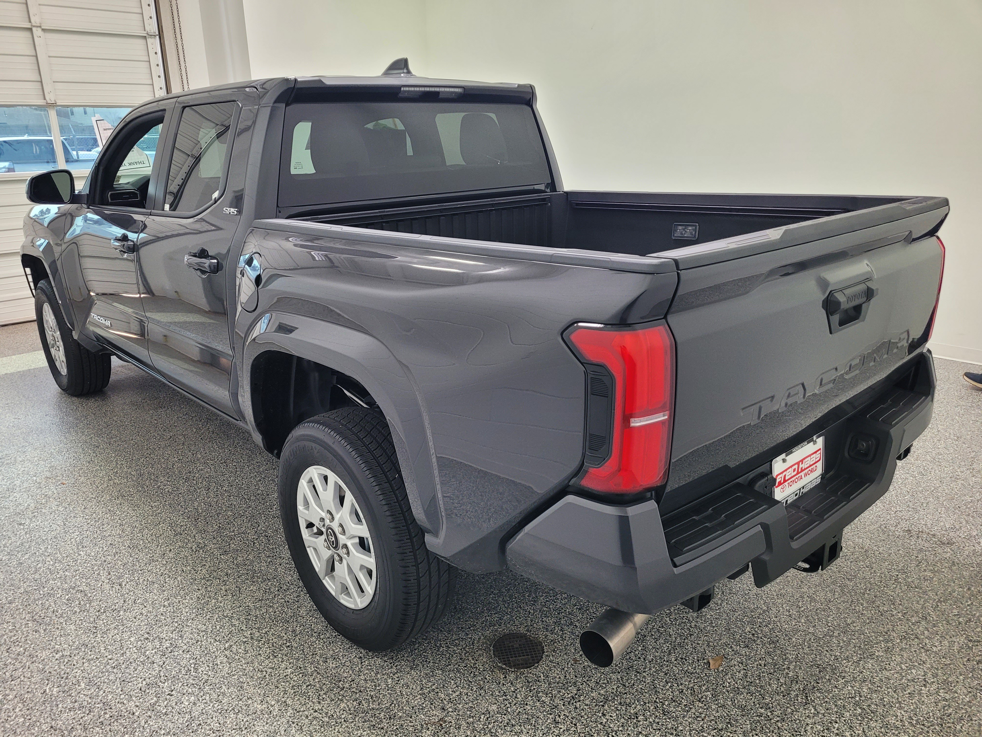 Certified 2025 Toyota Tacoma SR5 RWD image 5