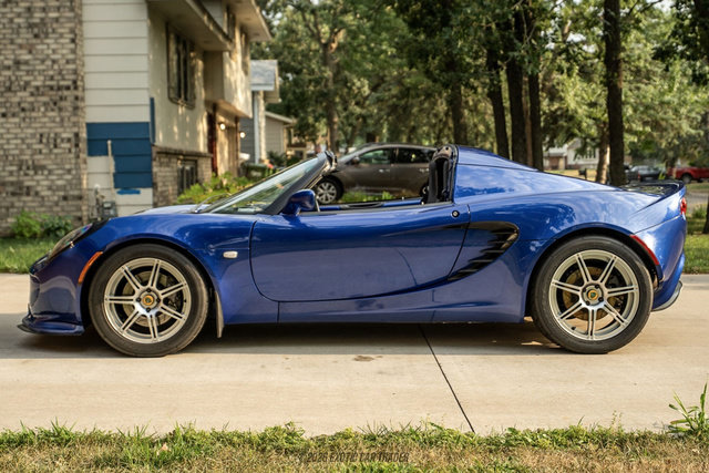 Used 2006 Lotus Elise RWD image 3