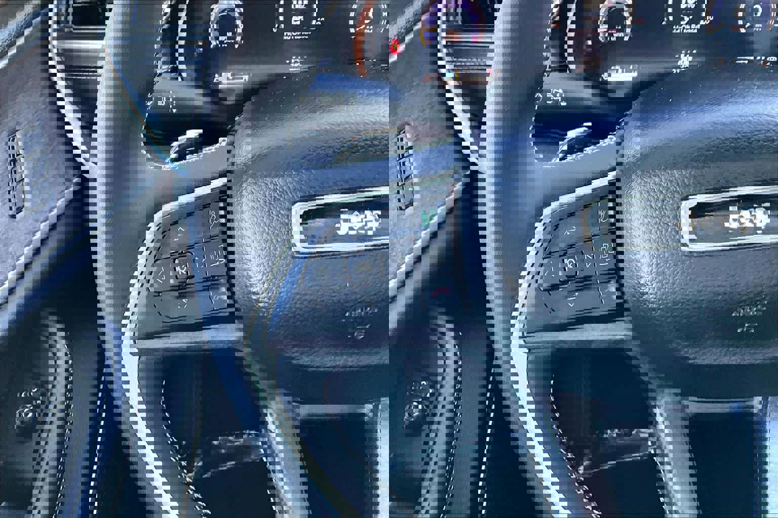 Used 2023 Jeep Grand Cherokee L Limited image 25