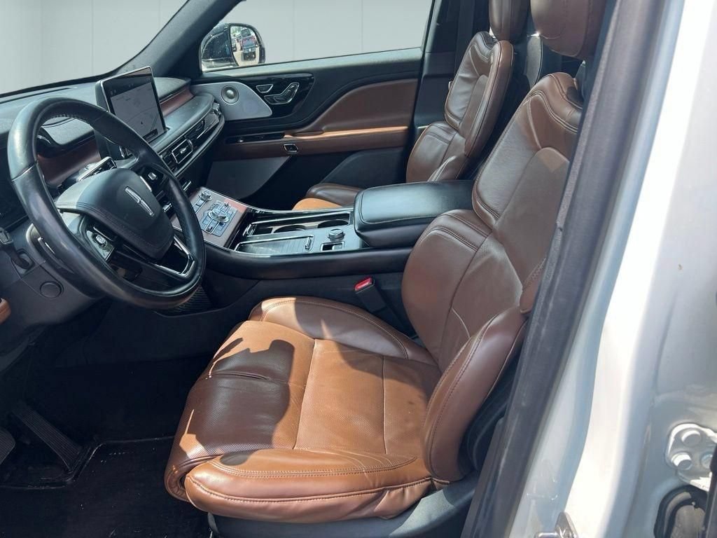 Used 2020 Lincoln Aviator Reserve w/ Equipment Group 202A AWD/4WD image 8