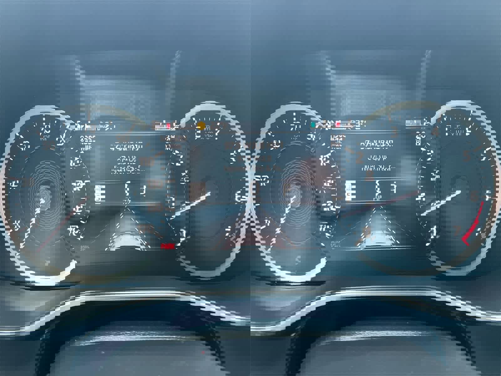 Used 2022 Jaguar XF R-Dynamic SE image 32