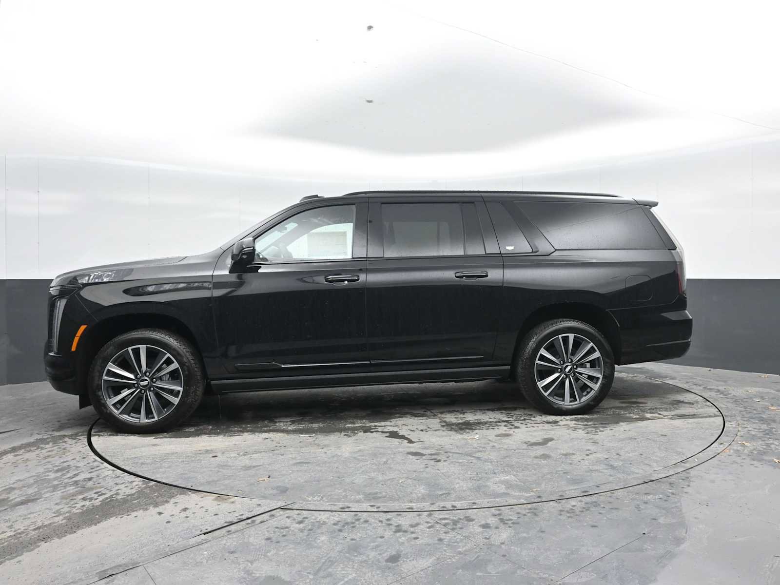 New 2026 Cadillac Escalade ESV Sport image 4