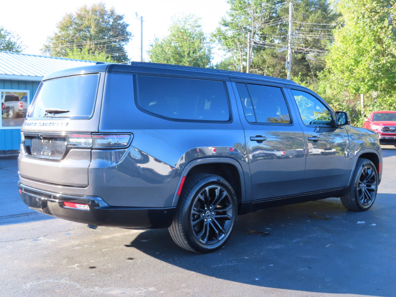 Used 2024 Jeep Grand Wagoneer L Series II w/ Quick Order Packagew 28T image 6