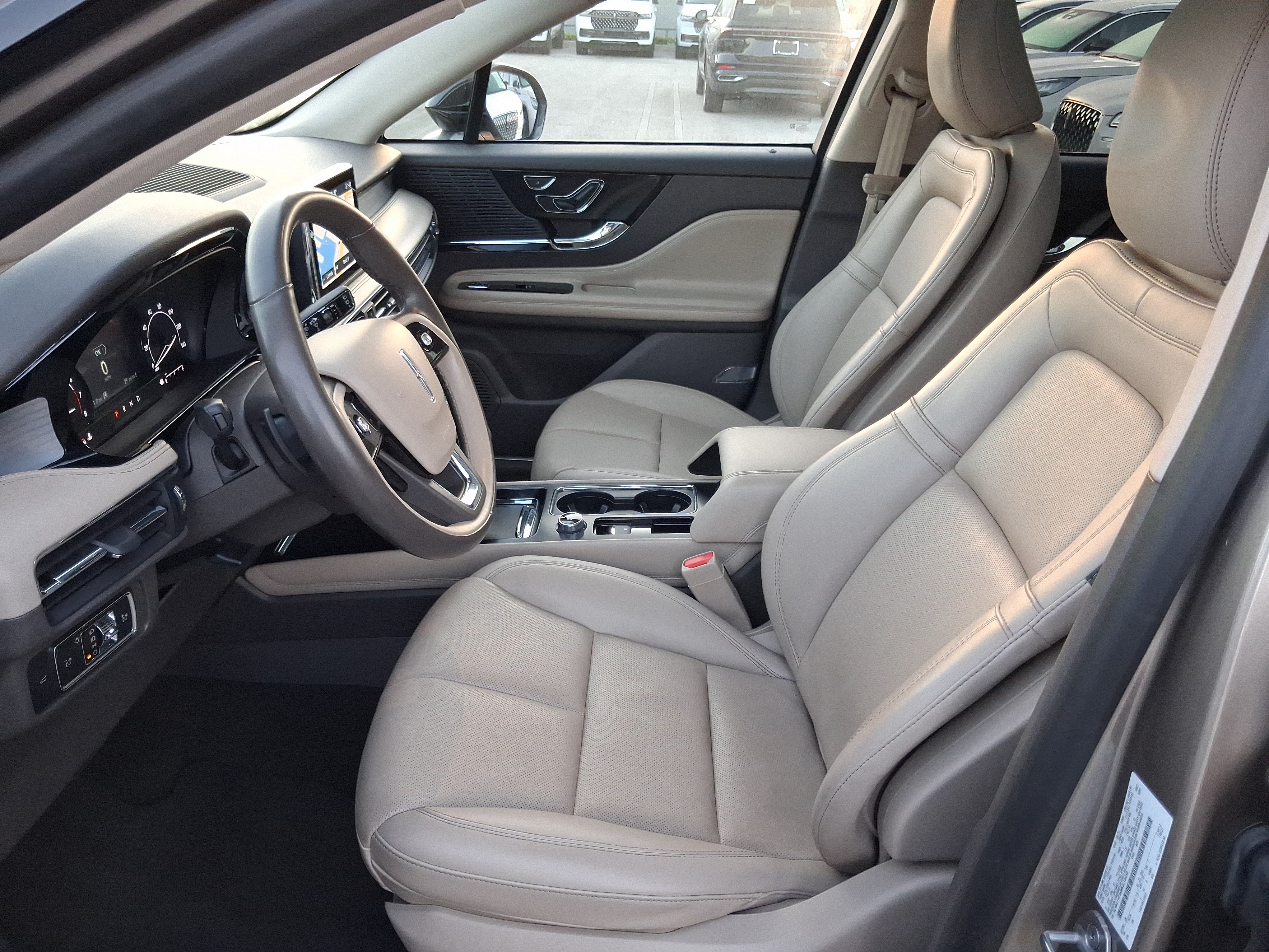 Certified 2021 Lincoln Corsair FWD w/ Premium Package image 12