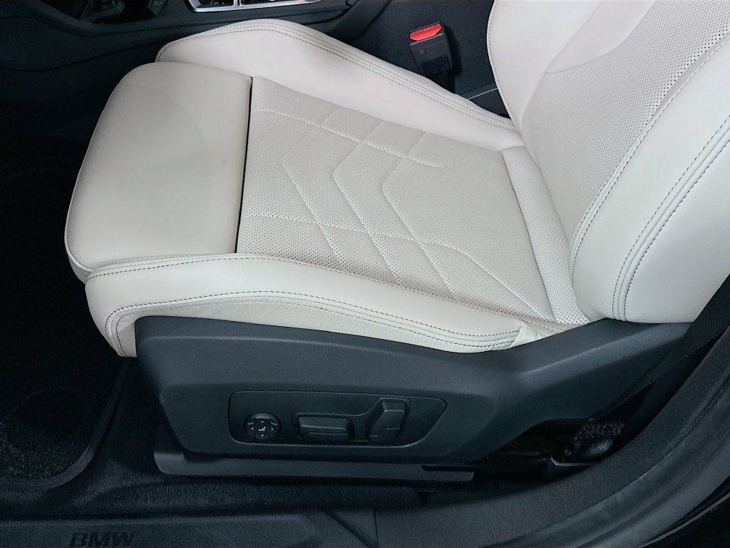 New 2026 BMW 228i w/ Technology Package FWD image 21