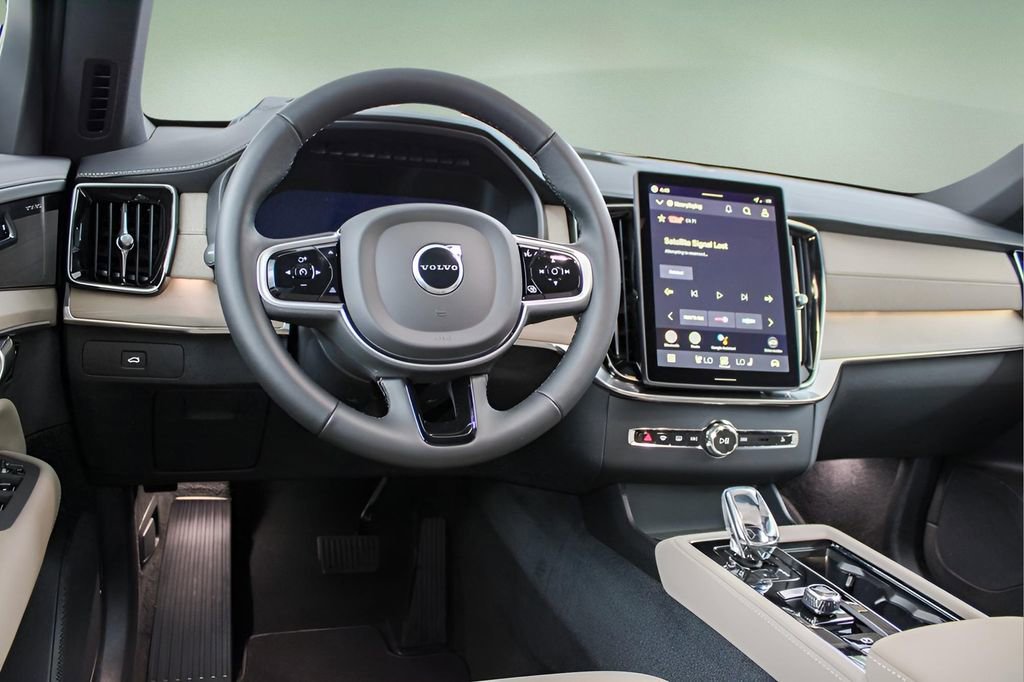 New 2026 Volvo XC90 B6 Plus w/ Protection Package Premier image 13