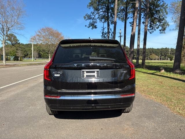 New 2026 Volvo XC90 B6 Plus w/ Protection Package Premier AWD/4WD image 7