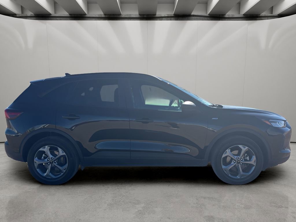 Used 2025 Ford Escape ST-Line image 6
