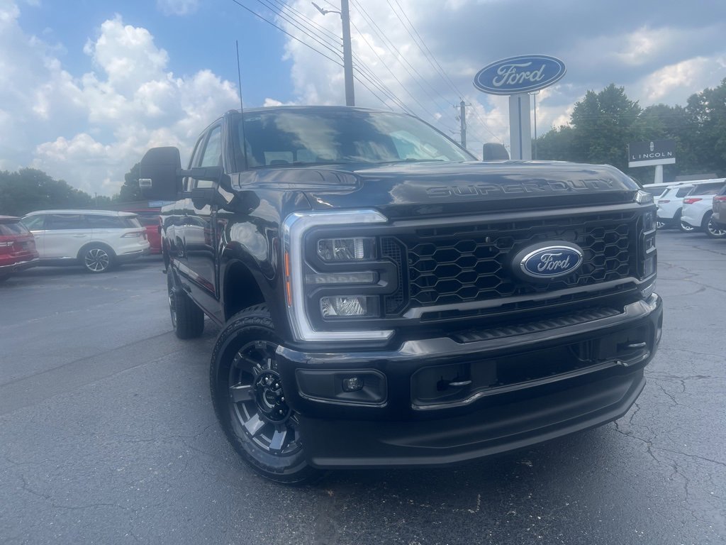 New 2026 Ford F350 XL image 2