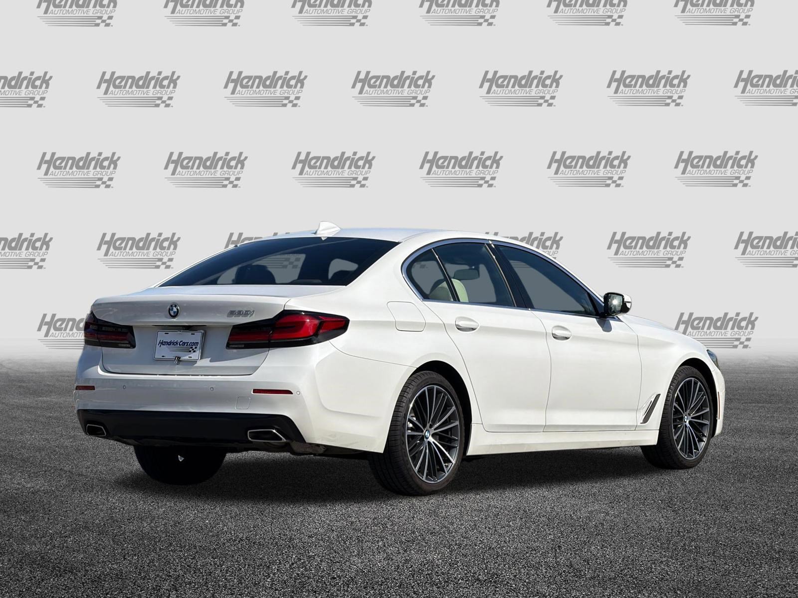 Used 2023 BMW 530i w/ Premium Package image 5