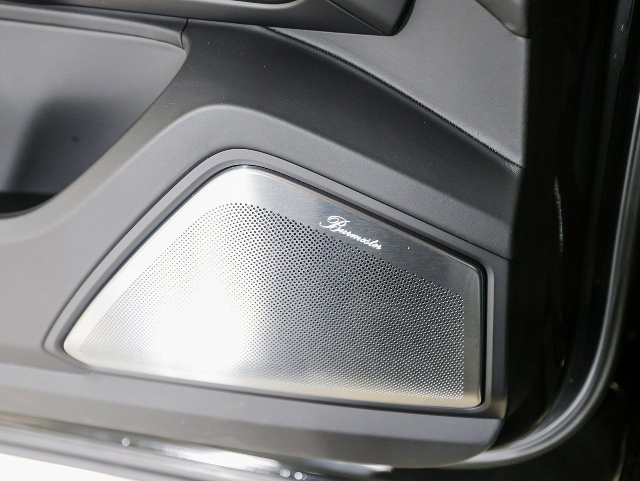 New 2026 Porsche Cayenne Turbo image 21