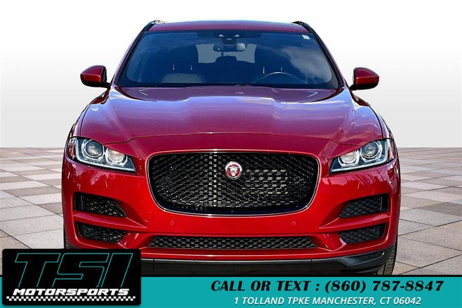 Used 2018 Jaguar F-PACE Premium image 3