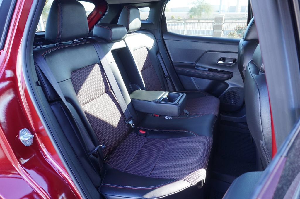 Used 2025 Nissan Kicks SR FWD image 9