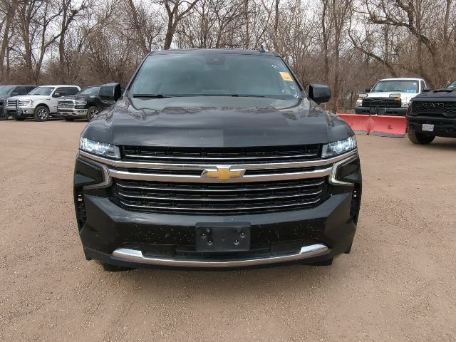 Used 2024 Chevrolet Suburban LT AWD/4WD image 4