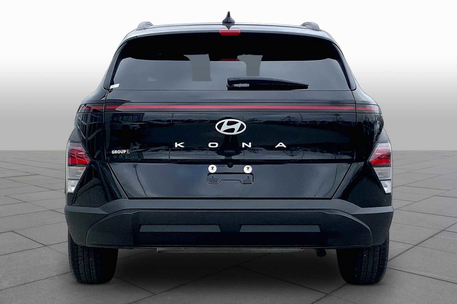 Used 2024 Hyundai Kona SEL FWD image 5