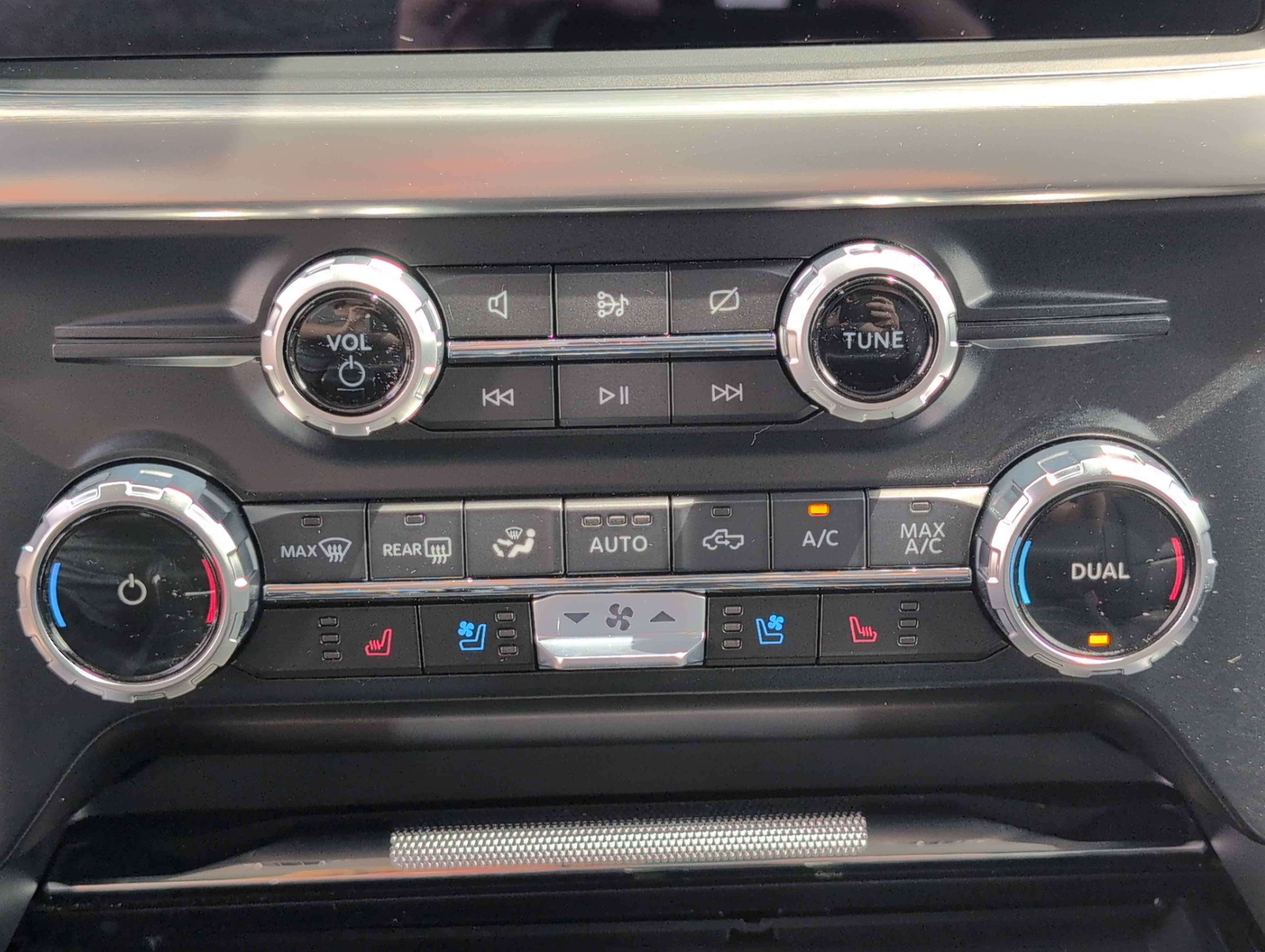 Used 2023 Ford F150 Lariat w/ Equipment Group 502A High AWD/4WD image 20