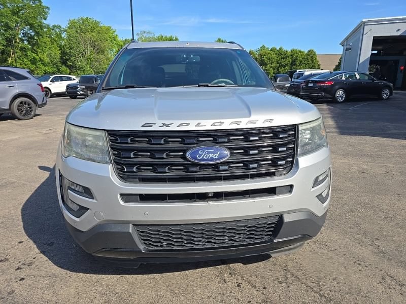 Used 2016 Ford Explorer Sport w/ Equipment Group 401A AWD/4WD image 2
