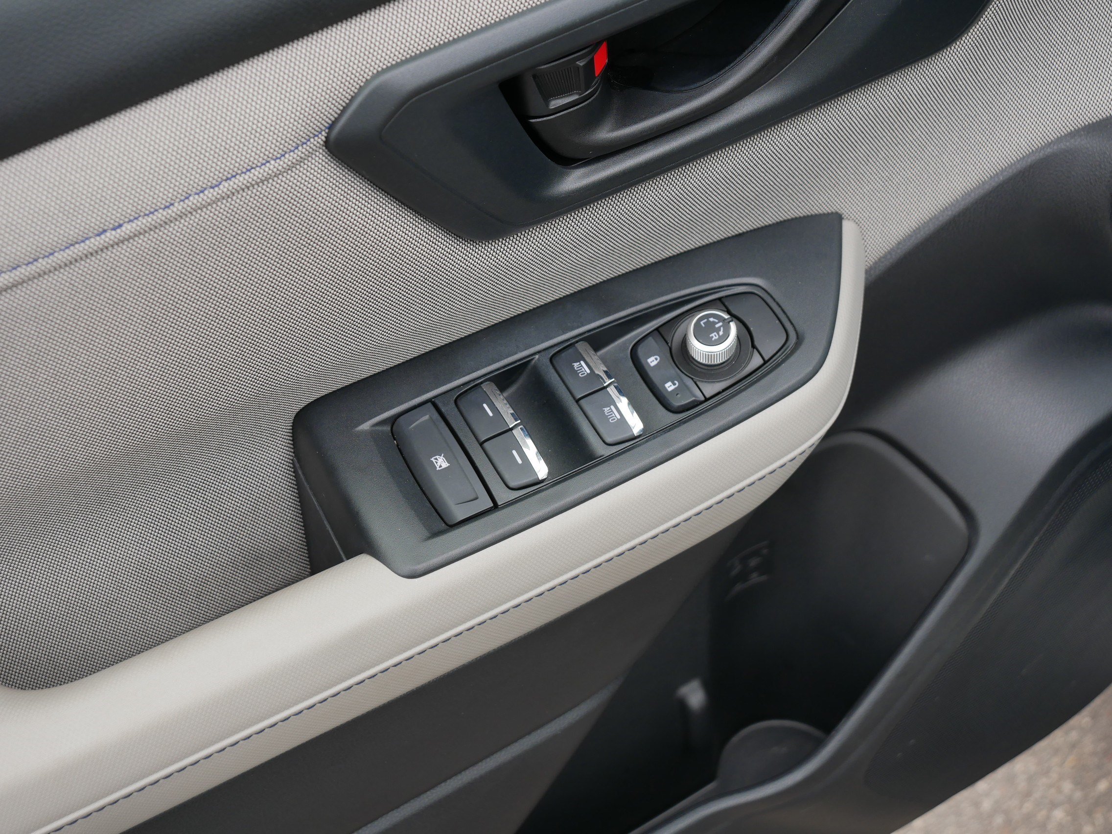 Used 2025 Subaru Forester Premium AWD/4WD image 19