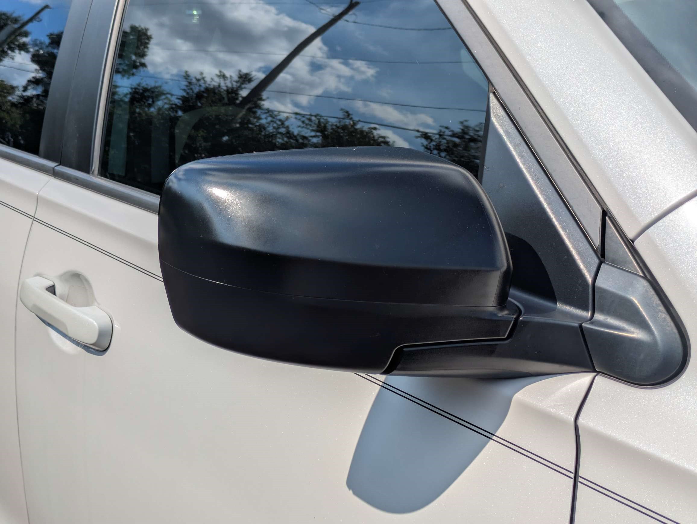 Used 2023 Honda Pilot LX image 11
