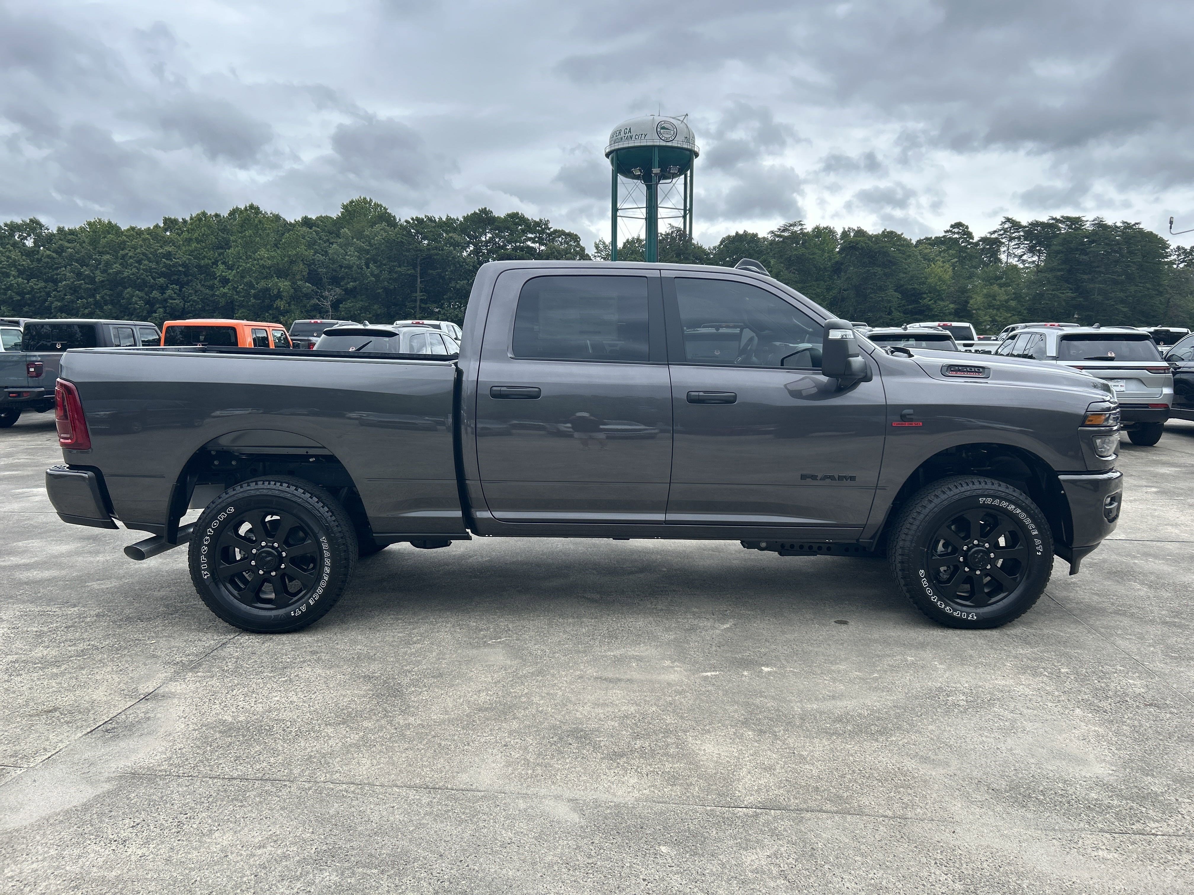 New 2025 RAM 2500 Big Horn AWD/4WD image 8