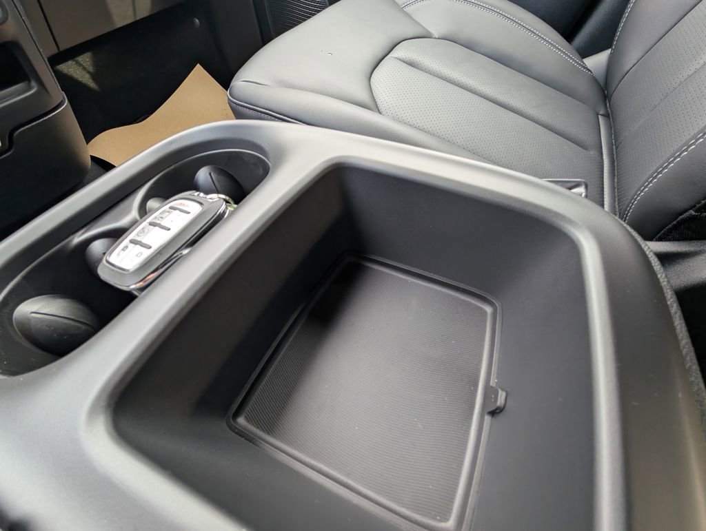 New 2026 Chrysler Pacifica Select w/ S Appearance Package FWD image 33