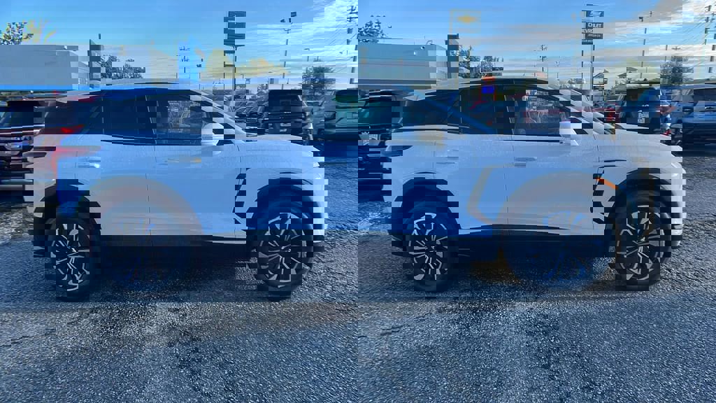 New 2026 Chevrolet Blazer EV LT image 4