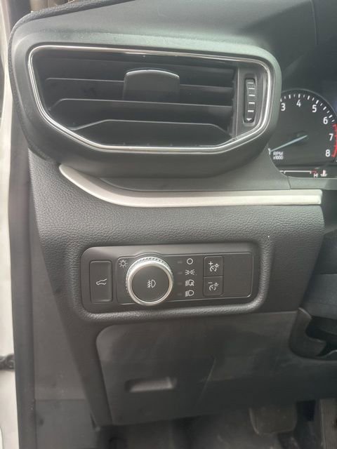 Used 2021 Ford Explorer XLT w/ Equipment Group 202A image 16