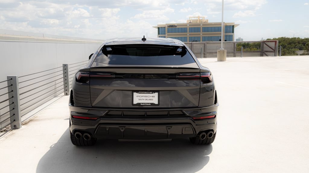 Used 2023 Lamborghini Urus Performante AWD/4WD image 50