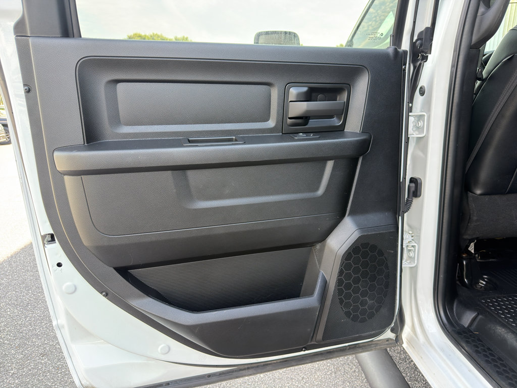 Used 2024 RAM 2500 Tradesman w/ Chrome Appearance Group AWD/4WD image 27