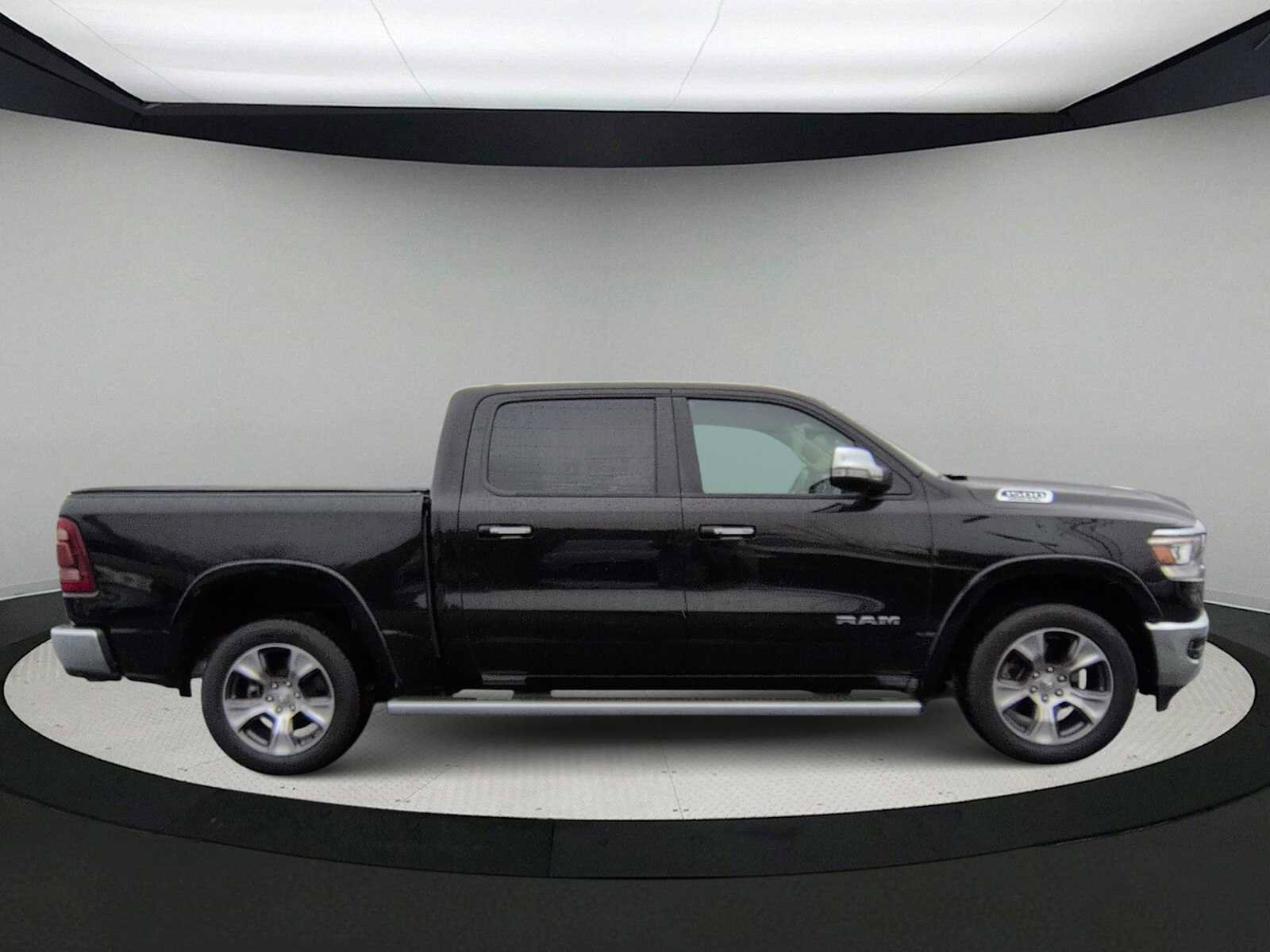Used 2019 RAM 1500 Laramie image 9