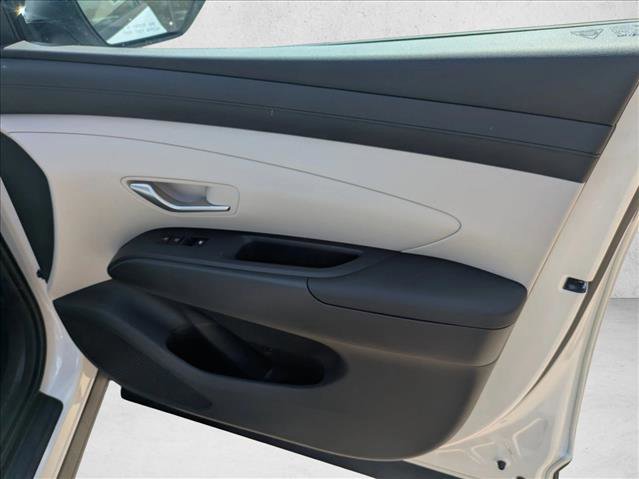 New 2026 Hyundai Tucson Blue SE image 21