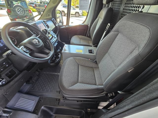 Used 2025 RAM ProMaster 2500 w/ Quick Order Package 22G SLT FWD image 9