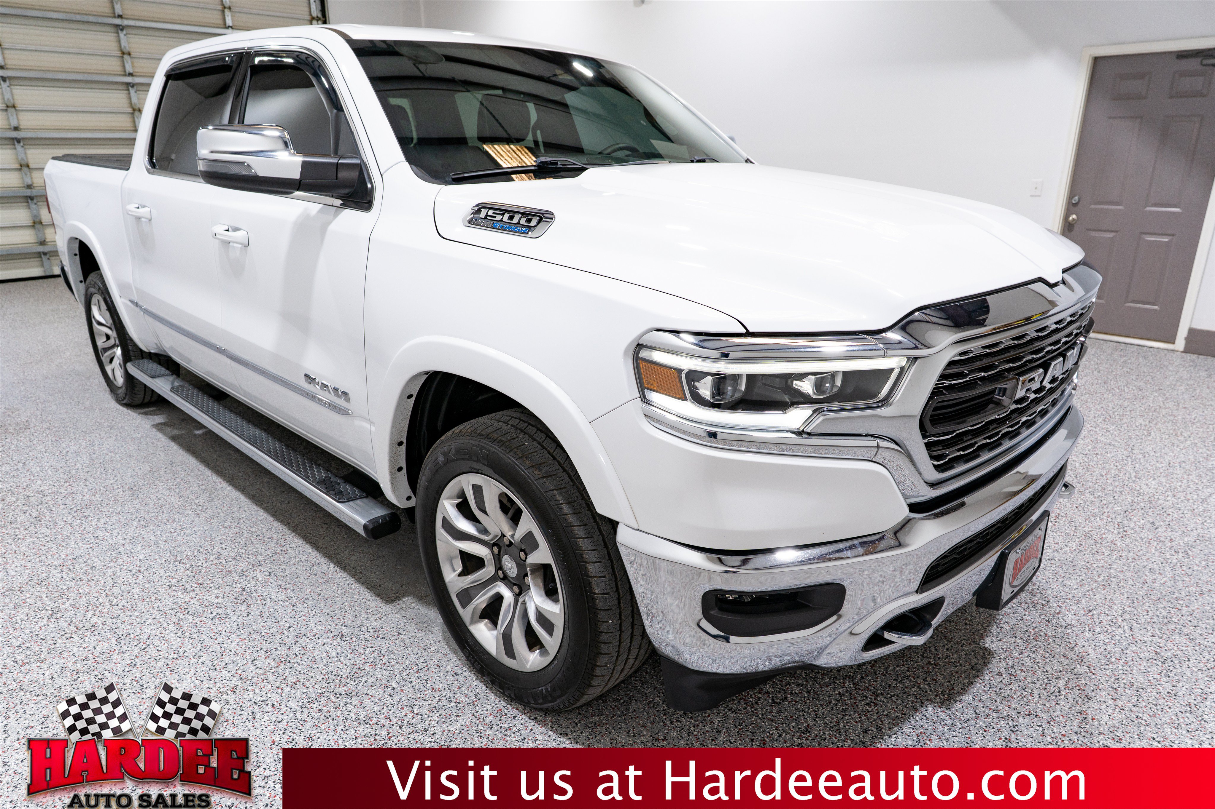 Used 2024 RAM 1500 Limited AWD/4WD image 6