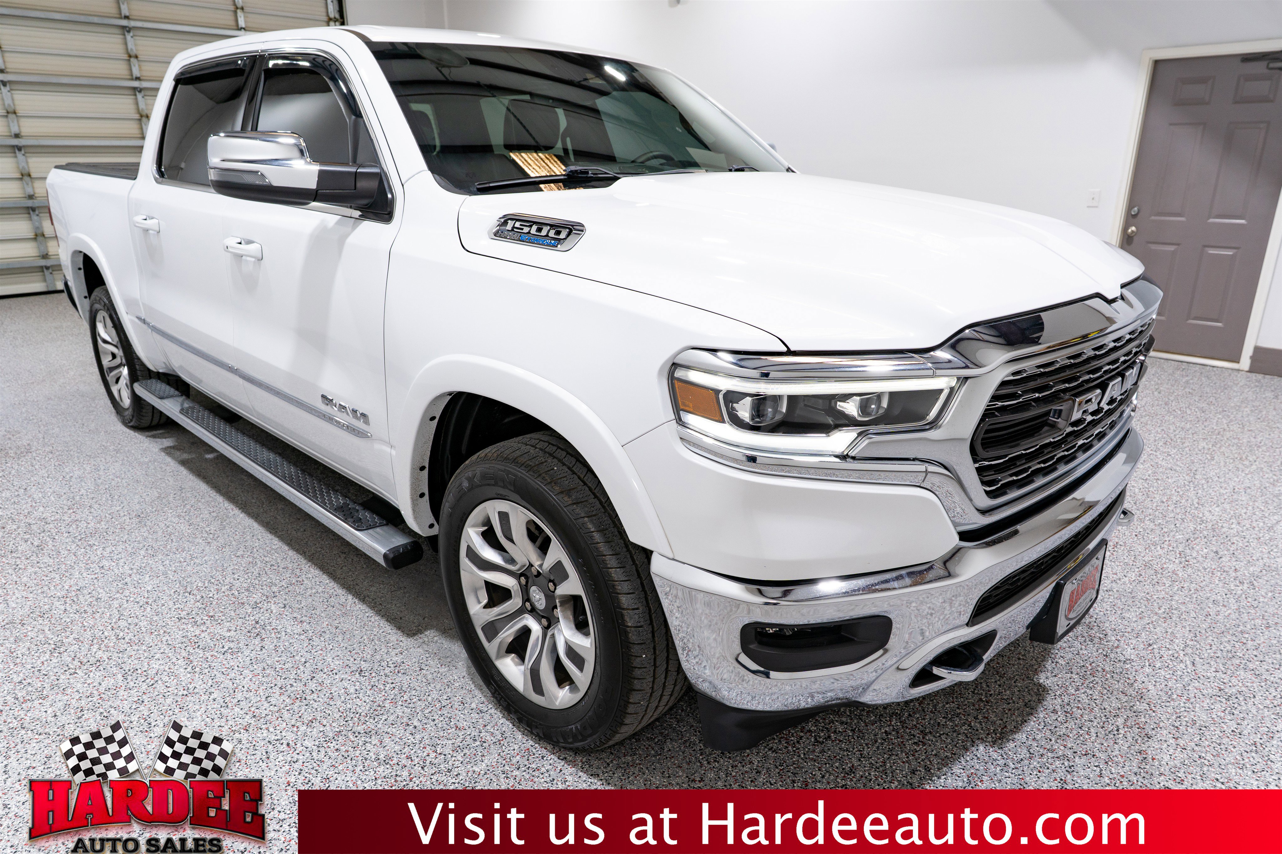 Used 2024 RAM 1500 Limited AWD/4WD image 6