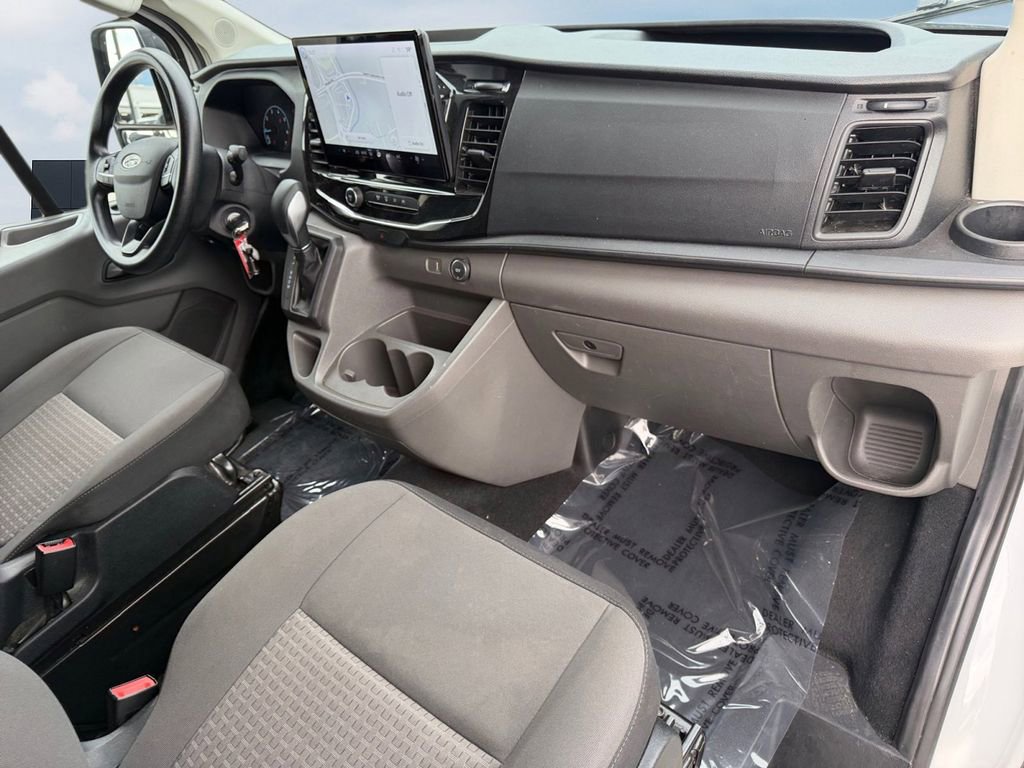 Used 2023 Ford Transit 350 XLT image 26