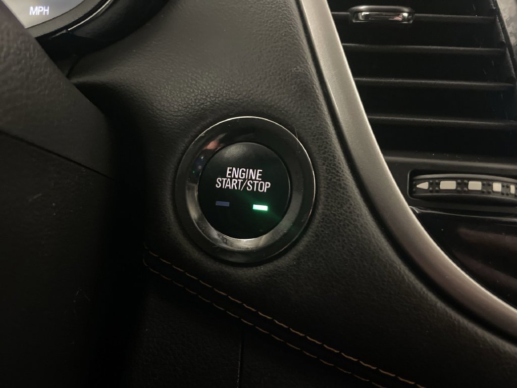 Used 2019 Chevrolet Trax LT w/ LT Convenience Package FWD image 10